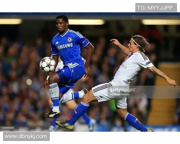 南宁业余足球球星崛起记：从草根到赛场传奇的奋斗故事