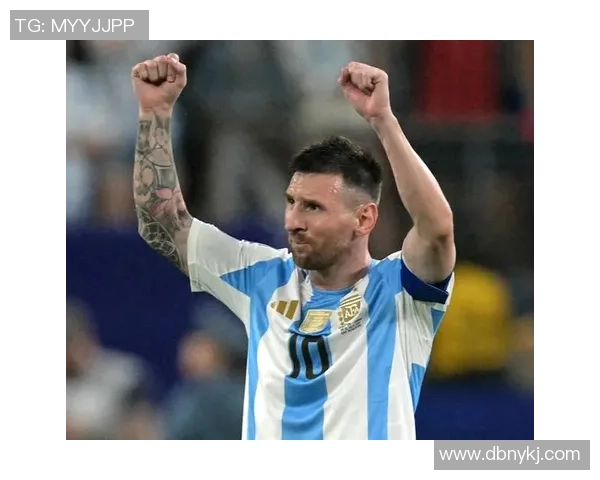 梅西的足球之路与个人魅力揭示：从天才少年到世界足坛传奇