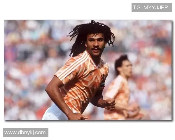 模仿足球明星发型剪出个性十足的运动风 你也能拥有专属球场魅力 模仿足球明星发型剪出个性十足的运动风 你也能拥有专属球场魅力